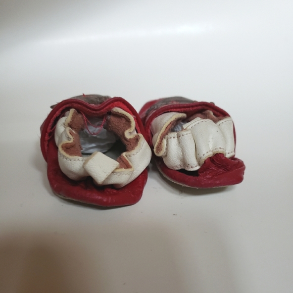 3/$20 Joe Fresh leather Christmas reindeer baby moccasin soft sole shoes 0-6M - Picture 4 of 9